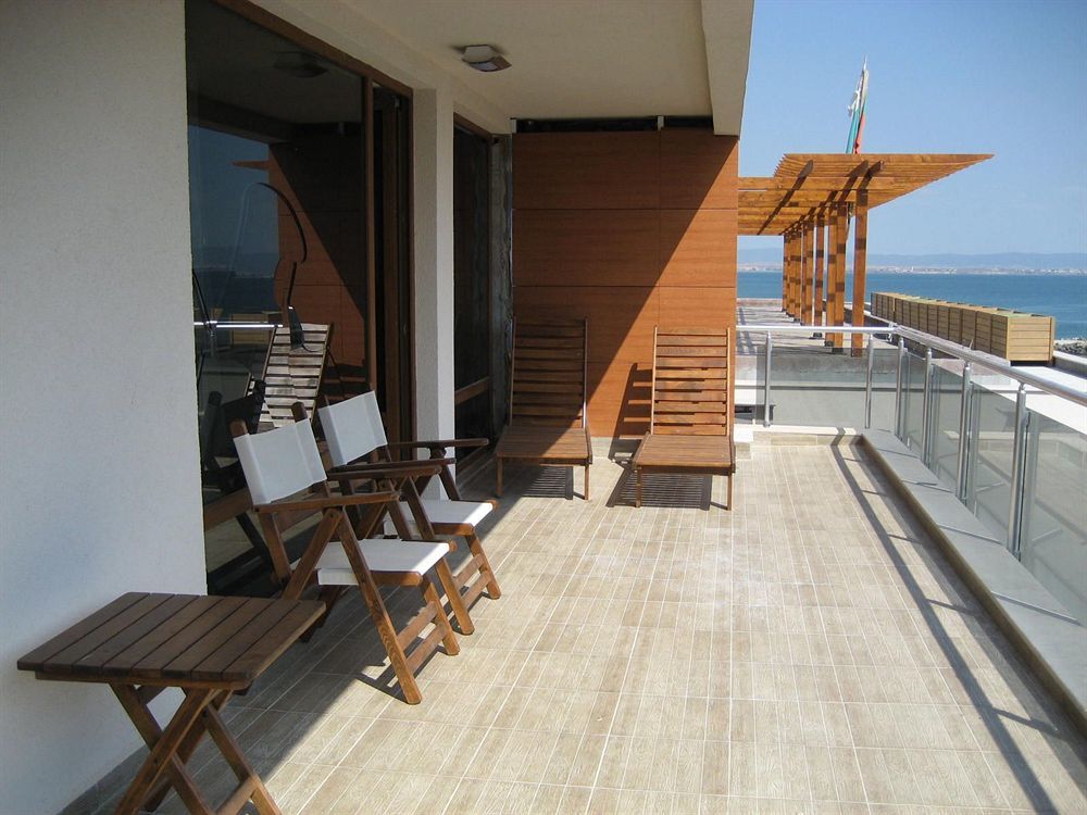 Pomorie Bay Aparthotel Exterior foto